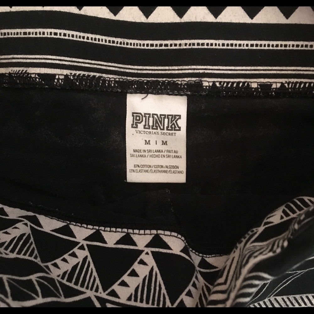 Victoria’s Secret pink yoga capris - Picture 3 of 3